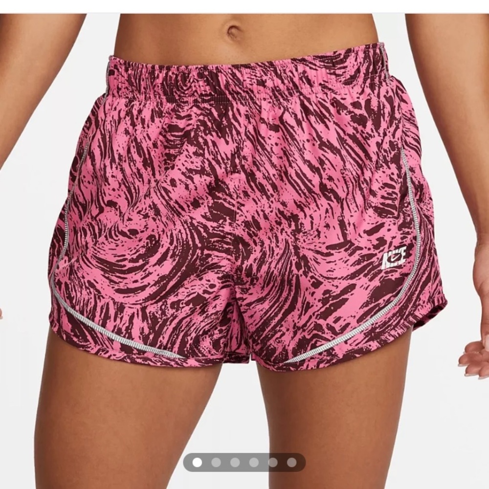 NWT Nike 3' Dri Fit women Medium Linned Running Shorts